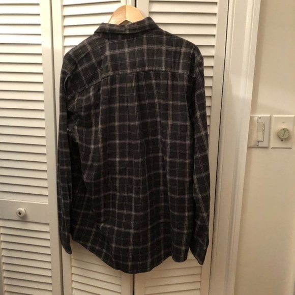 St. John's Bay Long Sleeve Men Classic fit - Picture 3 of 7